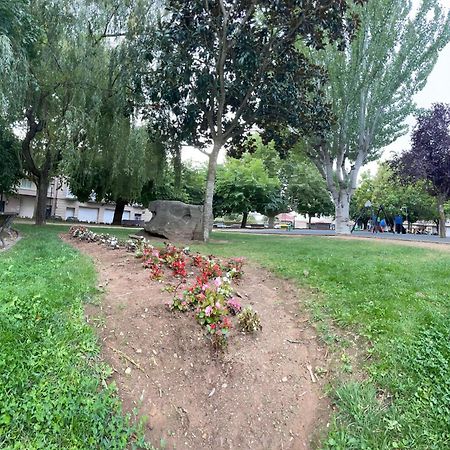 Piso Vacacional Familiar En Verín מראה חיצוני תמונה